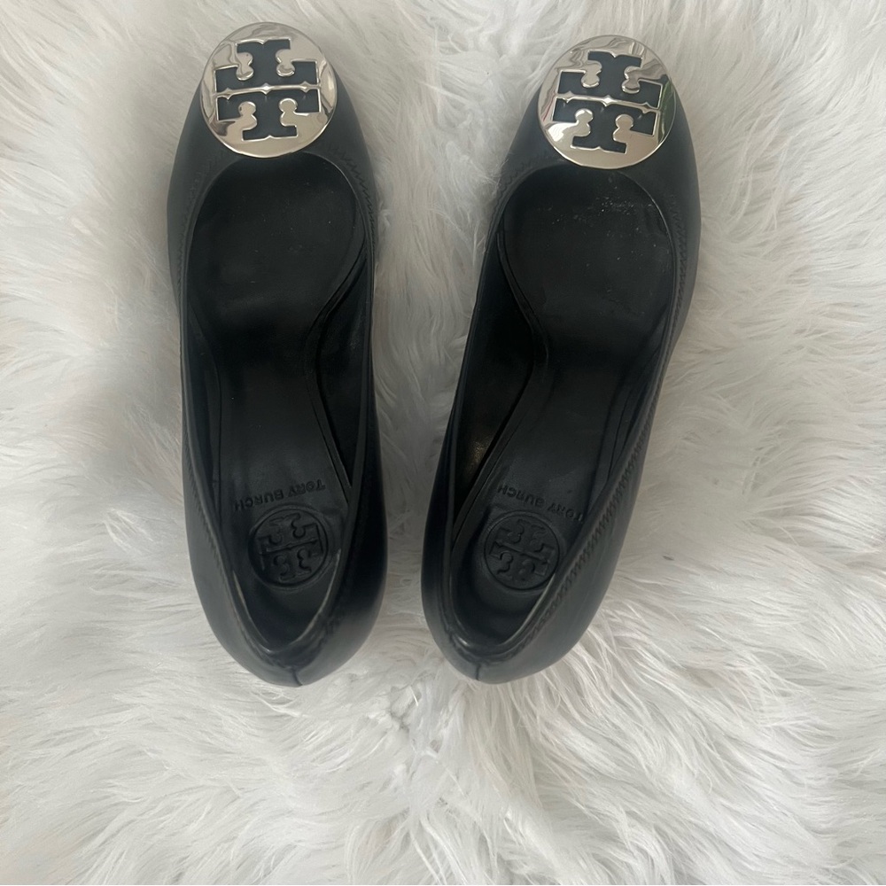 Tory Burch Sally Wedge Black and Silver Heels with Metallic Emblem - Picture 5 of 13